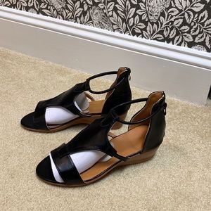 Women’s Sandals